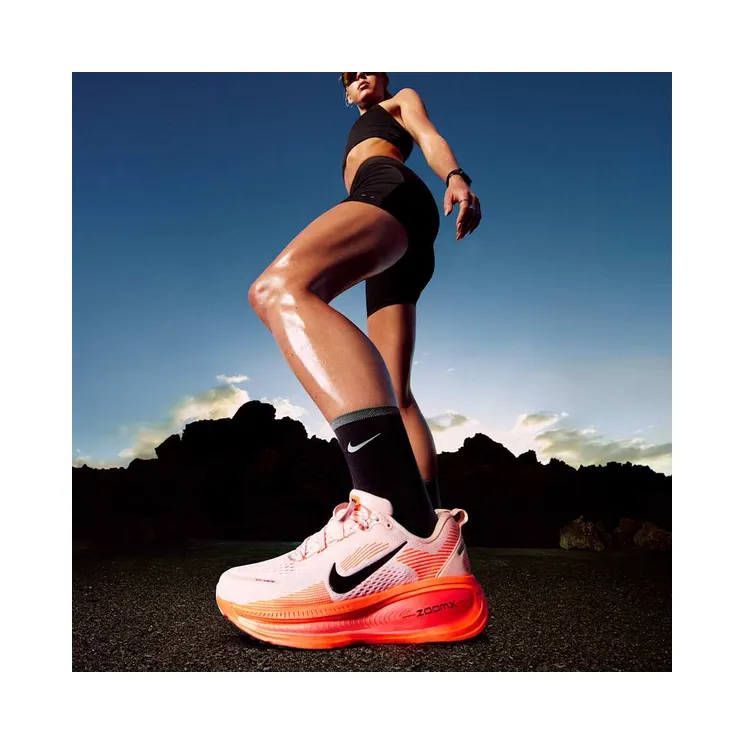 nike-vomero-18 HV1779-001