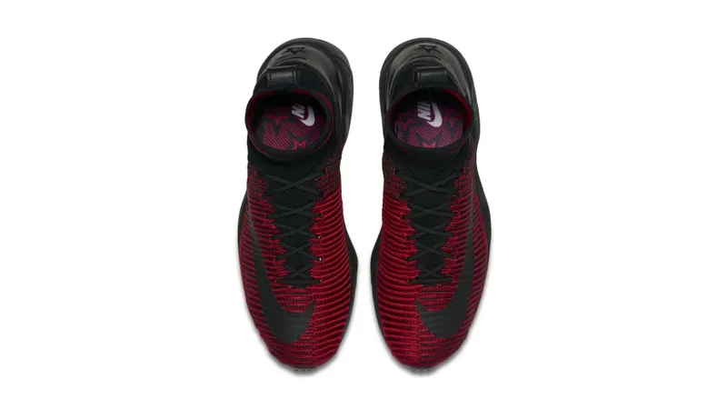 Nike Mercurial XI Flyknit University Red Black University Red/Black (852616-600)
