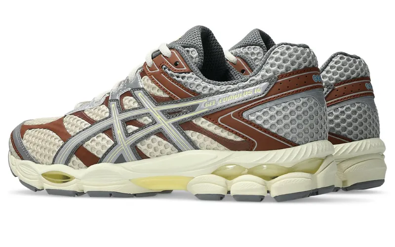 Gel Cumulus 16 “Emmi X Asics” (1203A957-250)
