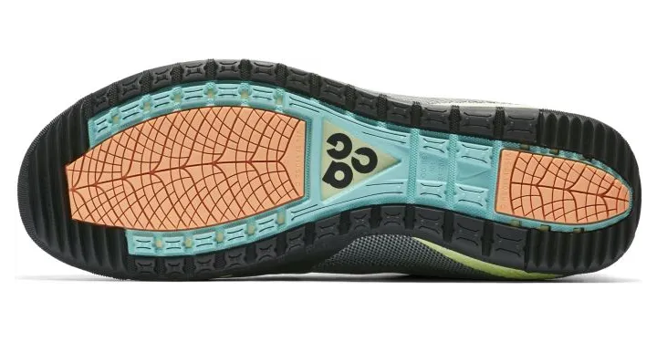 nike-acg AQ9333-900