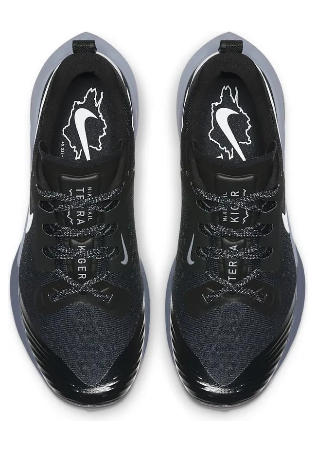 nike-air-zoom AQ2220-001
