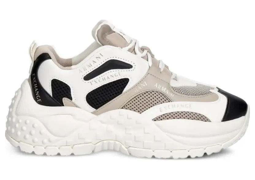 Armani Exchange Sneakers met logodetail en vlakken – Wit (XDX120XV708M)