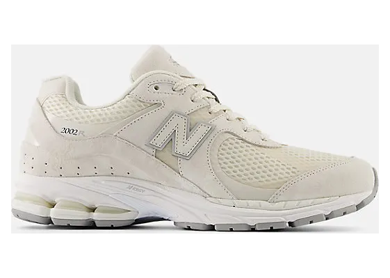 new-balance-2002r M2002WC