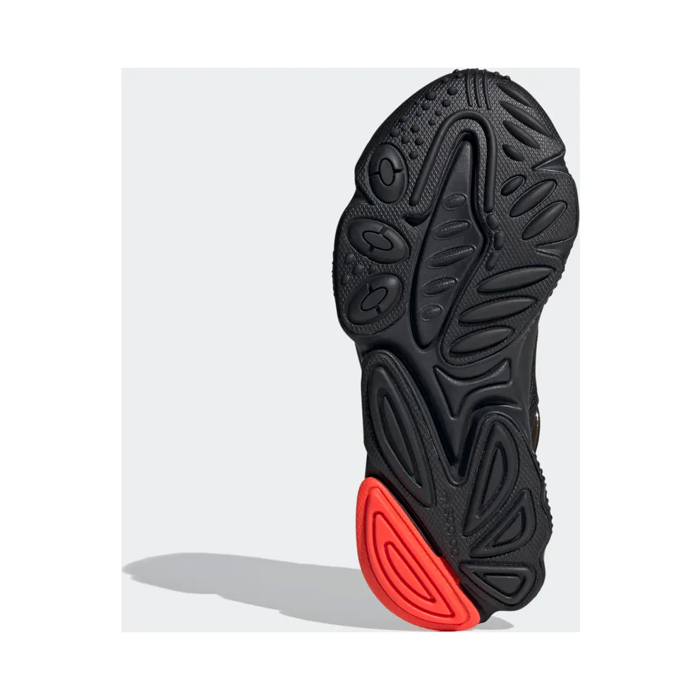 adidas OZWEEGO Core Black / Core Black / Solar Red (FW6203)