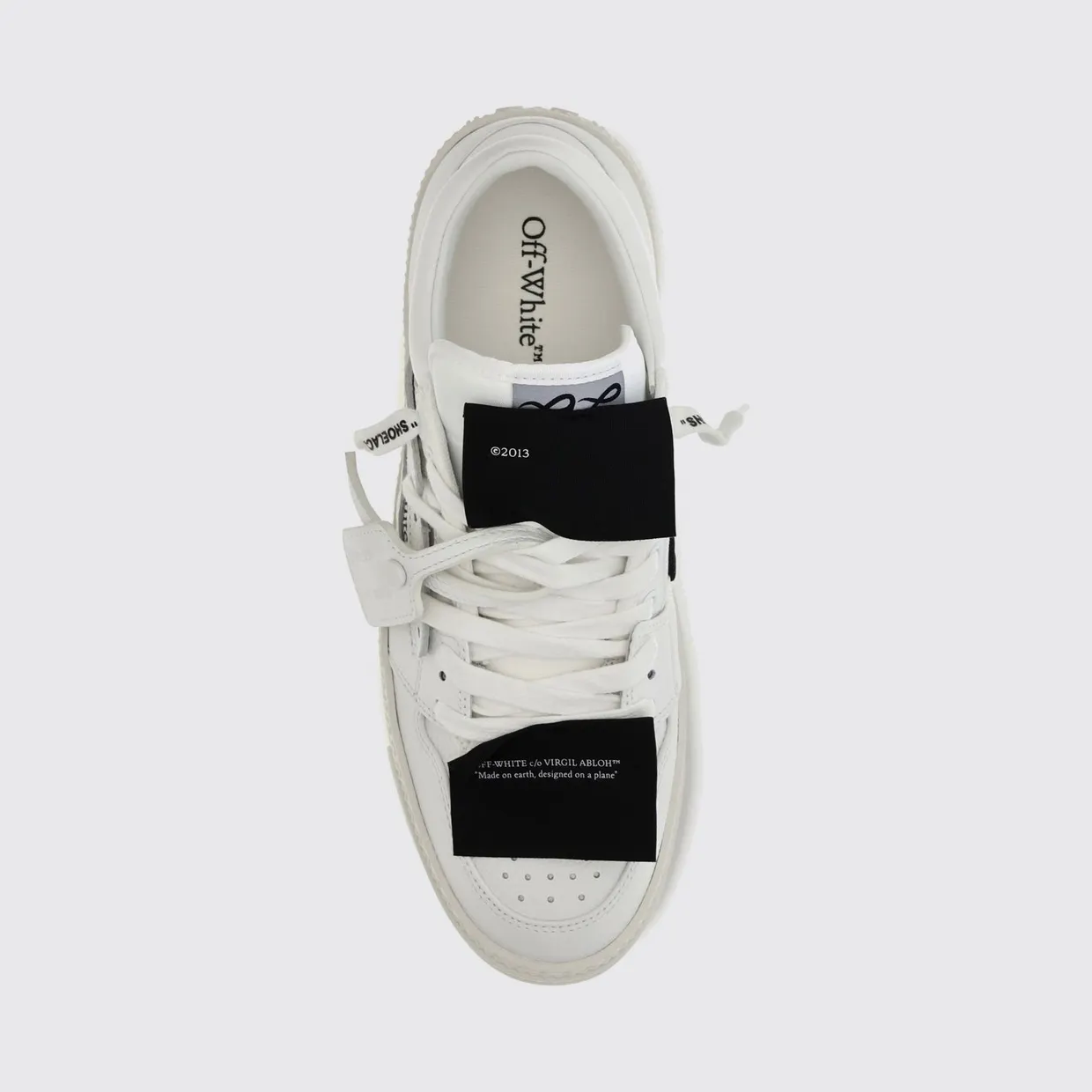 Off-White 3.0 Court Grained Calfskin Low Top Sneakers White (M29KC9L0010110V) (3)