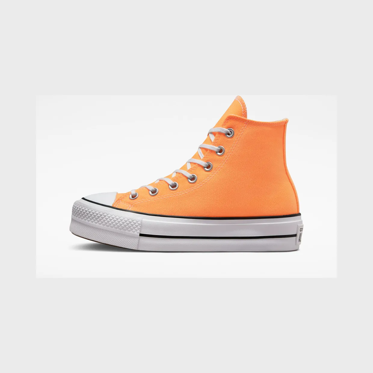 converse-chuck-taylor-all-star A03052C