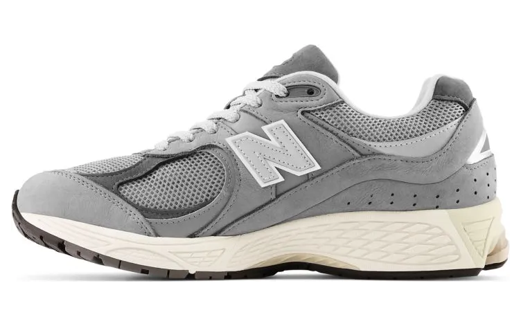 new-balance-2002r M2002RNM
