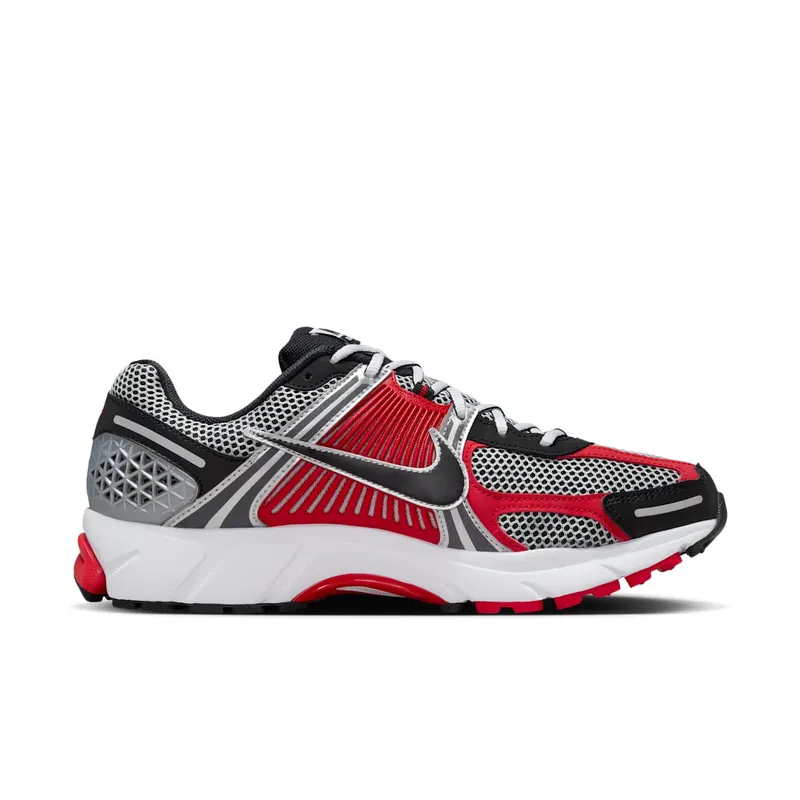 Nike Zoom Vomero 5 “Metallic Silver University Red” (HV0926-095)