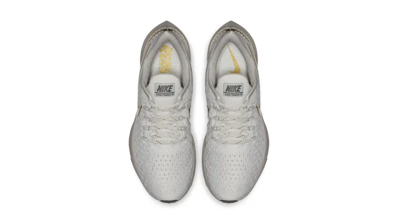 Nike Air Zoom Pegasus 35 Vast Grey Metallic Platinum (W) Vast Grey/Metallic Platinum-Atmosphere Grey-Gunsmoke (AV3046-001)