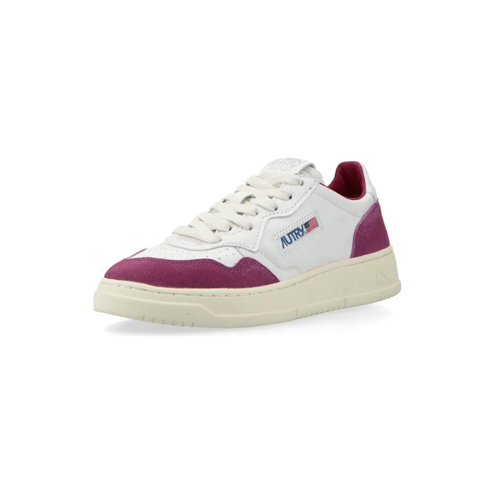 Autry Medalist Low W (goat / suede white / scrlt) – AULWGS39