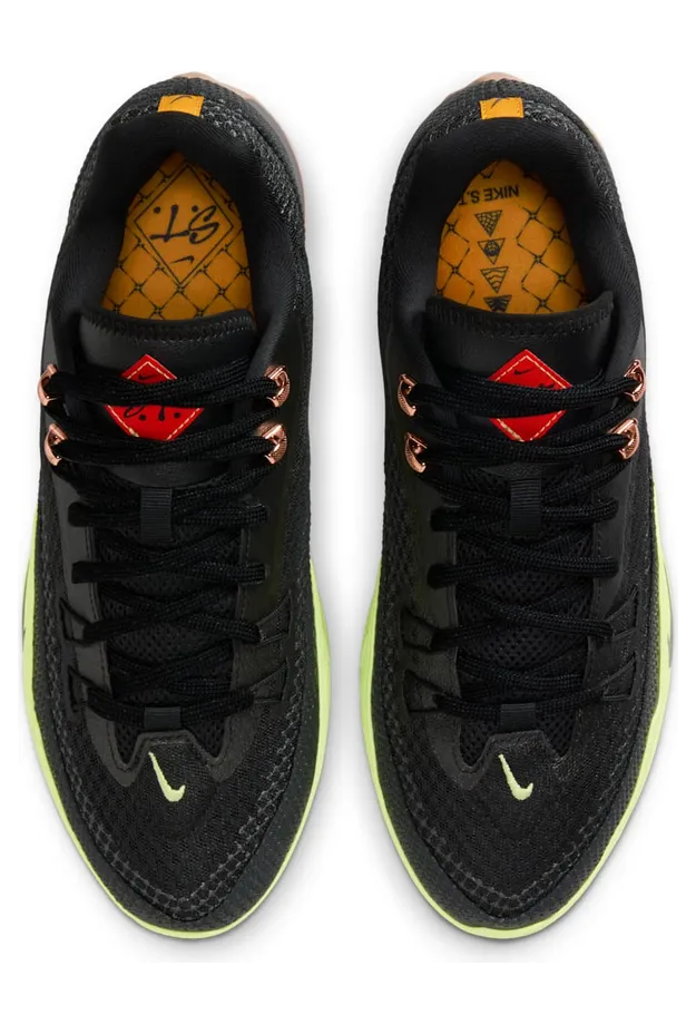 nike-sneaker HF0219-004
