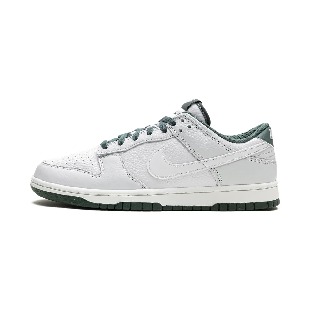 Nike DUNK LOW “VINTAGE GREEN” (HF2874-001)