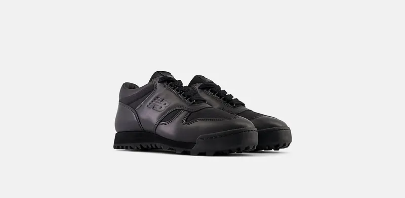 New Balance Rainier Low “Triple Black” (UALGSBBB)