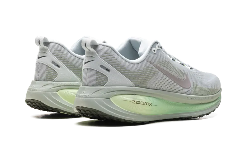 Nike Vomero 18 “Light Silver Barely Volt Dusty Olive College Grey” (HM6803-002)