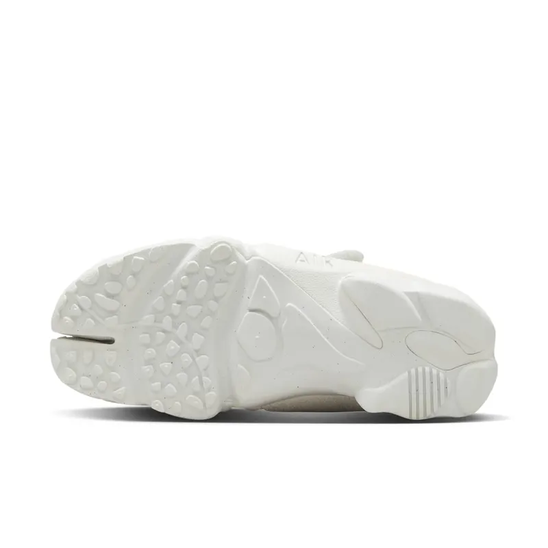 Nike Air Rift “Suede Pack” (photon dust / summit white) – HQ1474-001