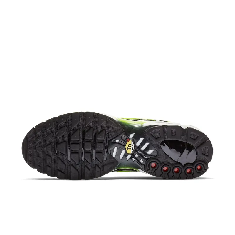 Nike Air Max Plus “Black Volt” (852630-037)