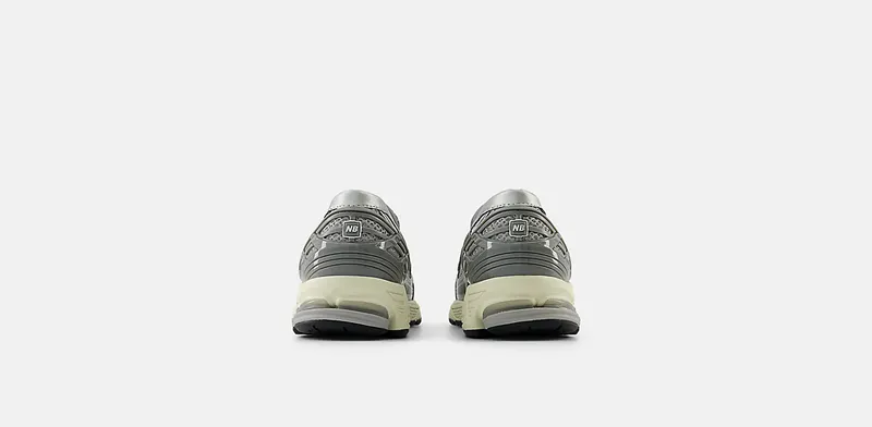 New Balance 1906L “Silver” (U1906LAE)