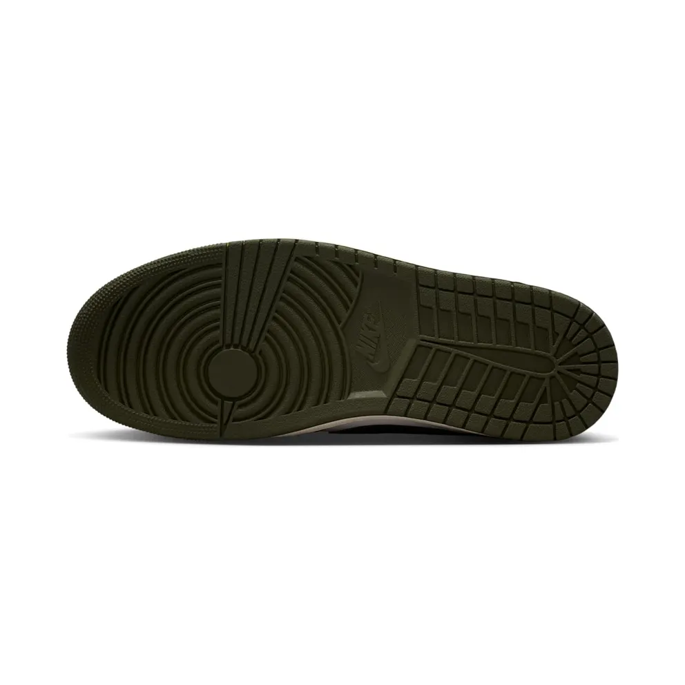 Air Jordan 1 Low “Medium Olive” (HQ6998-200)