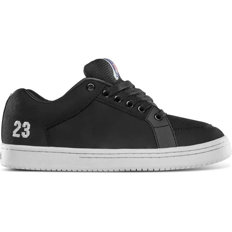 etnies Sal 23 “Black” (4102000155-001)