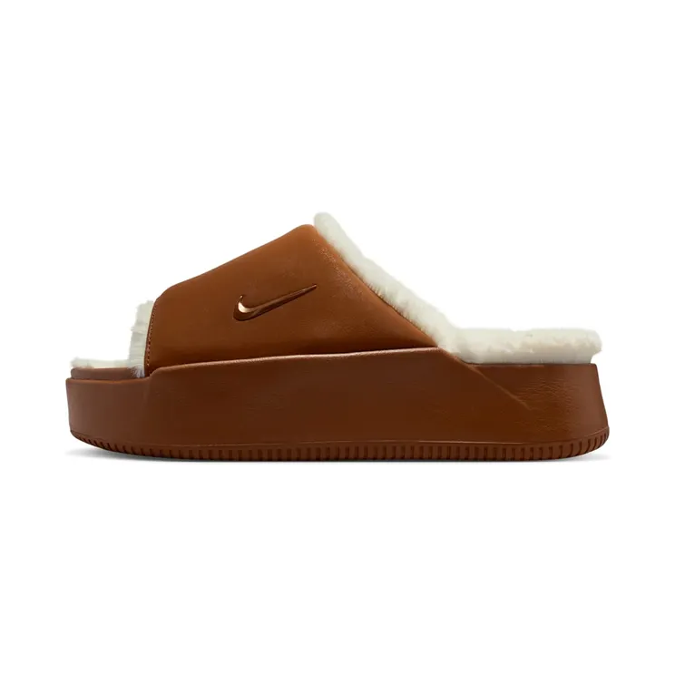 nike-calm IO0496-200