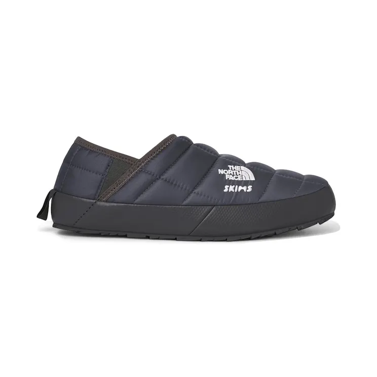 The North Face Thermoball Traction Mule V SKIMS Gunmetal (NF0A8DAC-T8M)