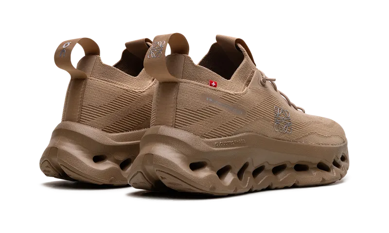 On Running Cloudtilt “LOEWE Dark Sand” (3WD30313505)