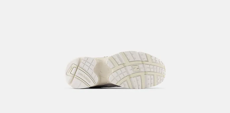New Balance 725 “LIGHT GREY” (ML725AA)