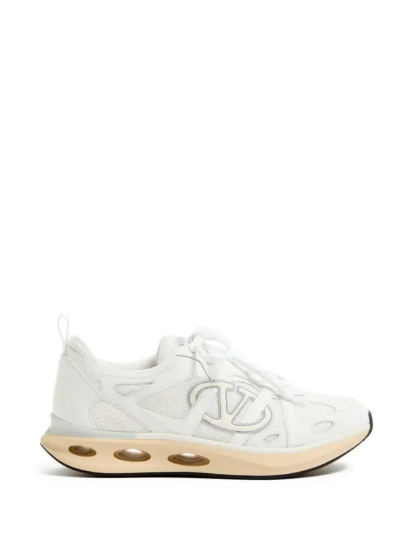 Valentino Garavani VLogo Easyjog low-top sneakers in kalfsleer and stof – White (YS0I25KUJ)