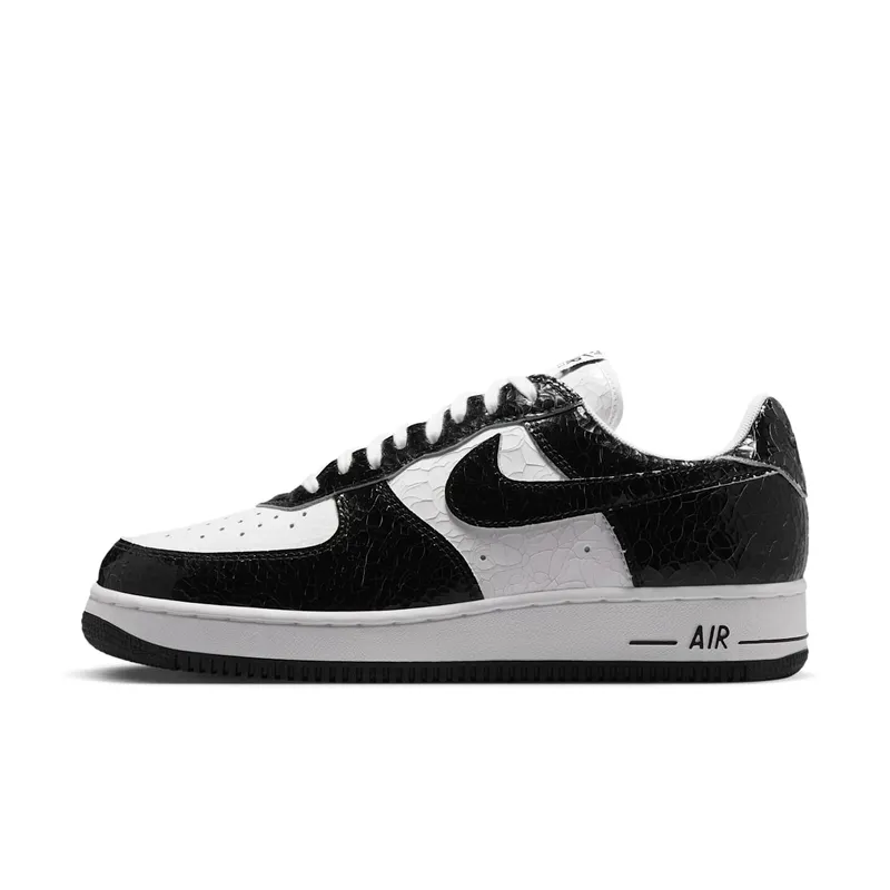 Nike Air Force 1 ’01 “Cracked Leather” Black/White: de zwart-witte Force die wél iets toevoegt