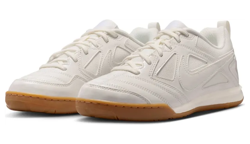 nike-gato II7084-100