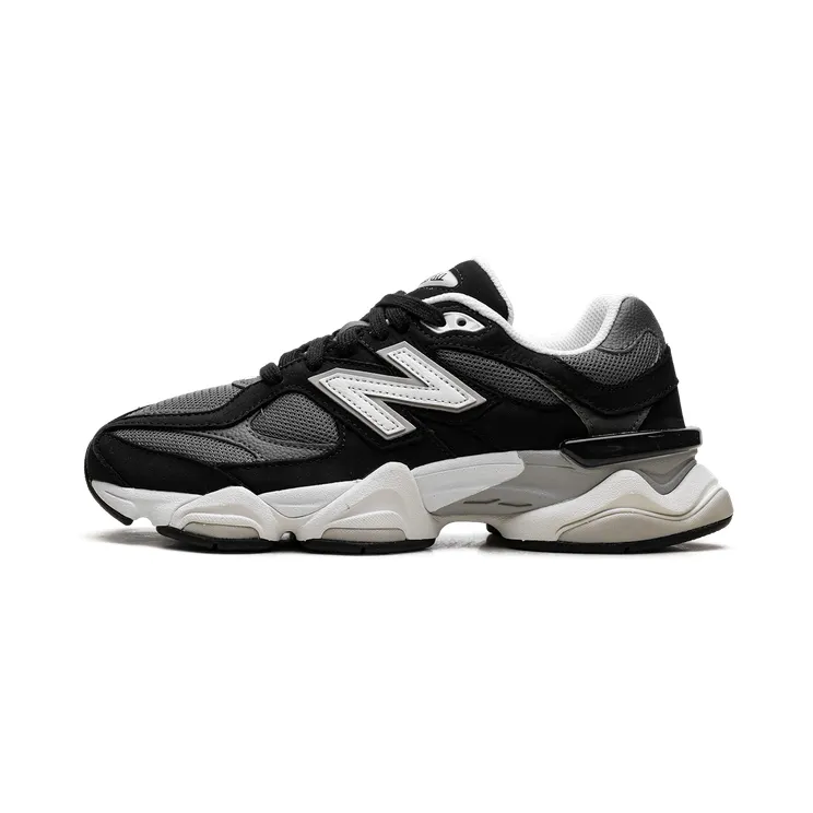 New Balance 9060 “Black”: nu de hype afkoelt, wordt het leuk