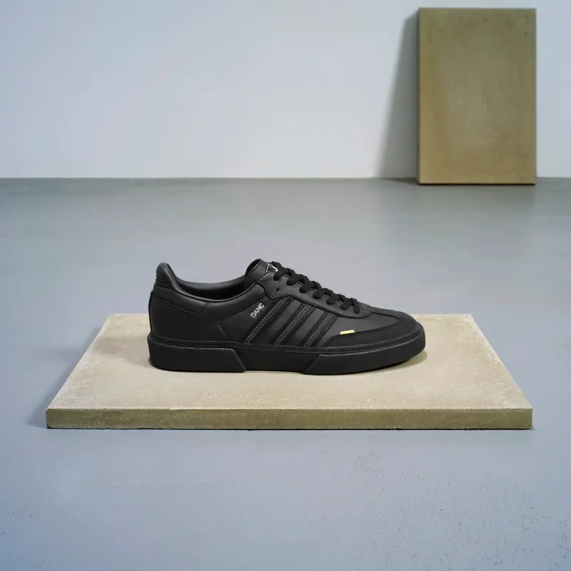 adidas Type O-8 Core Black / Core Black / Grey Six (G58121)