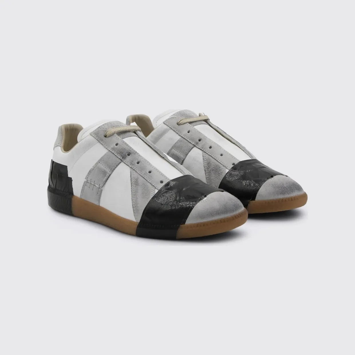 Maison Margiela Replica Sneakers in Leather Beige (S57WS0524P7569H1937)