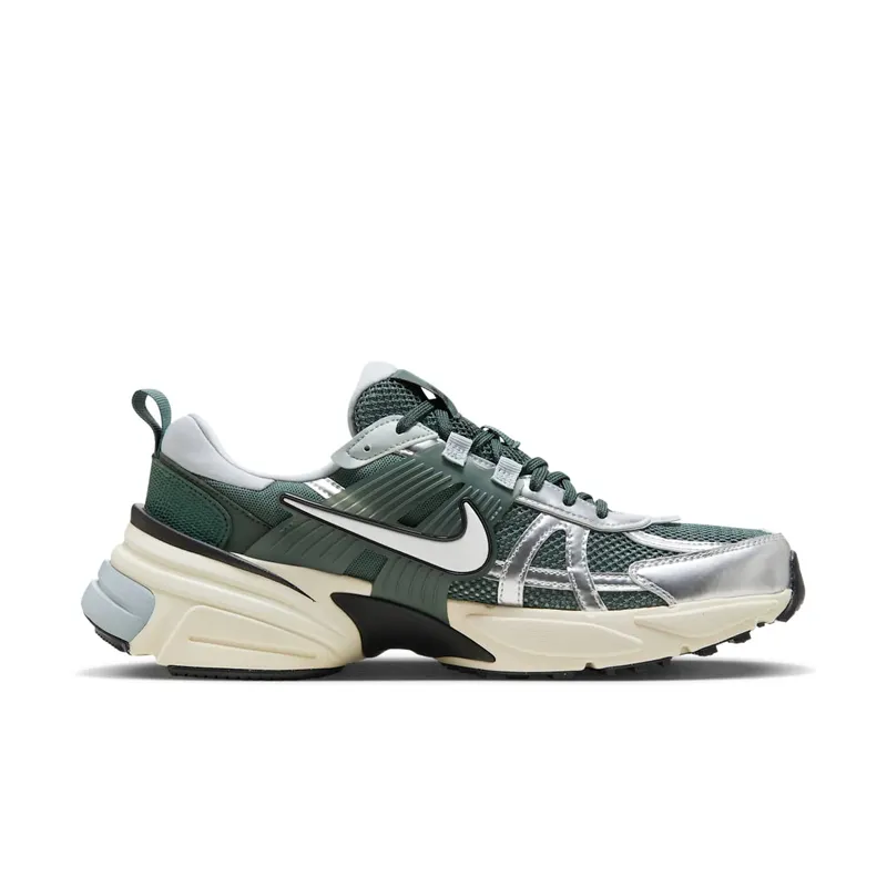 Nike V2K Run “Vintage Green” (HJ4497-300)