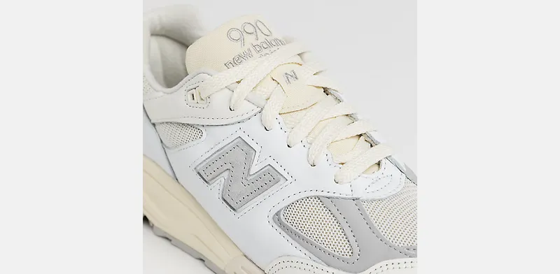New Balance New Balance White/Grey (M990TC2)