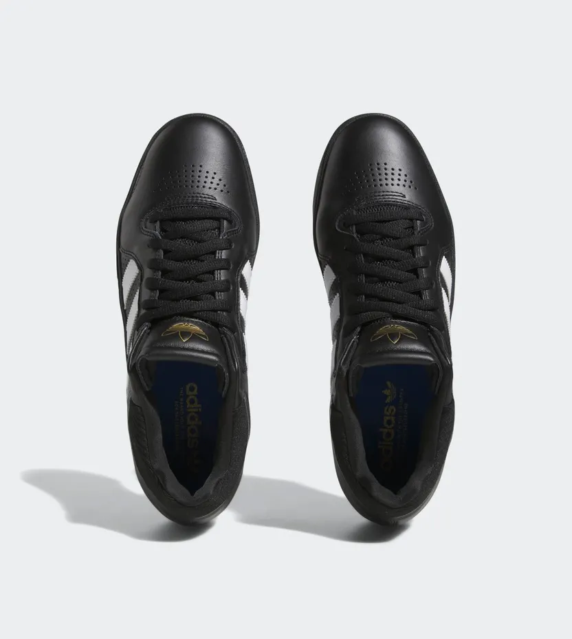 adidas-tyshawn IG5270