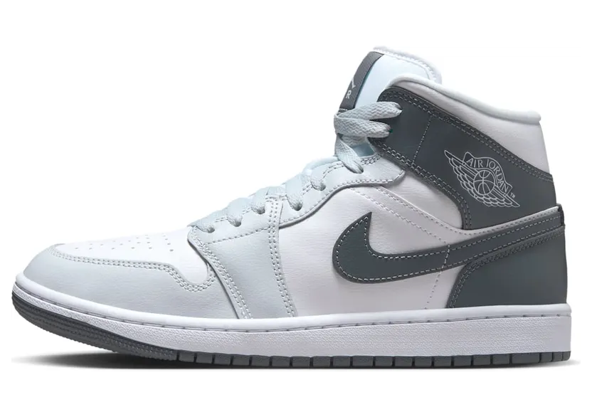 Air Jordan 1 Mid BQ6472-113