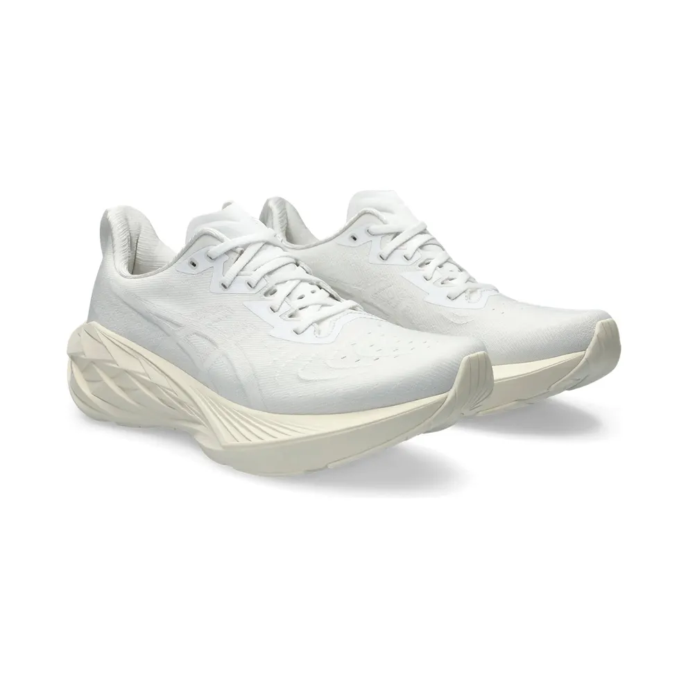 Asics Novablast 4 “White / White” (1011B693-102)