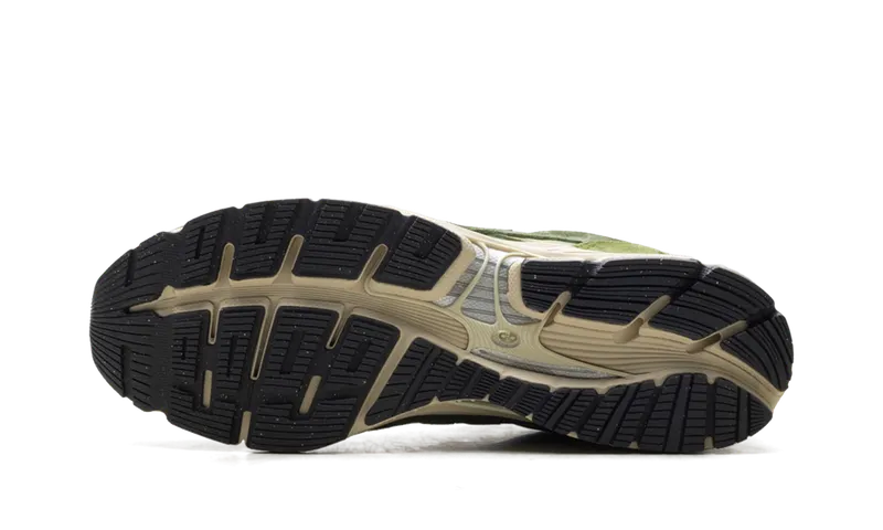 New Balance 2011 “Kith – Leaf Green” (U20117ZT)