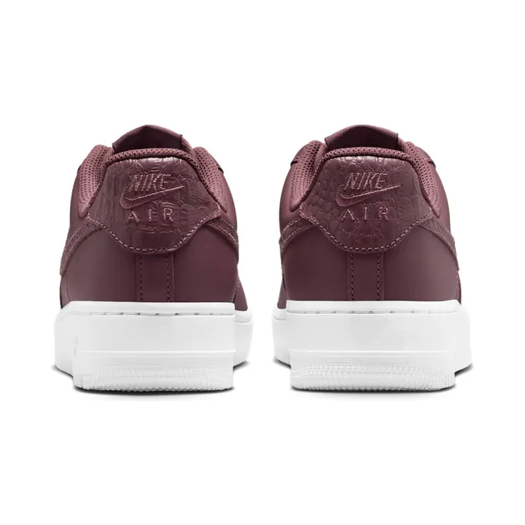 nike-air-force IO4837-500