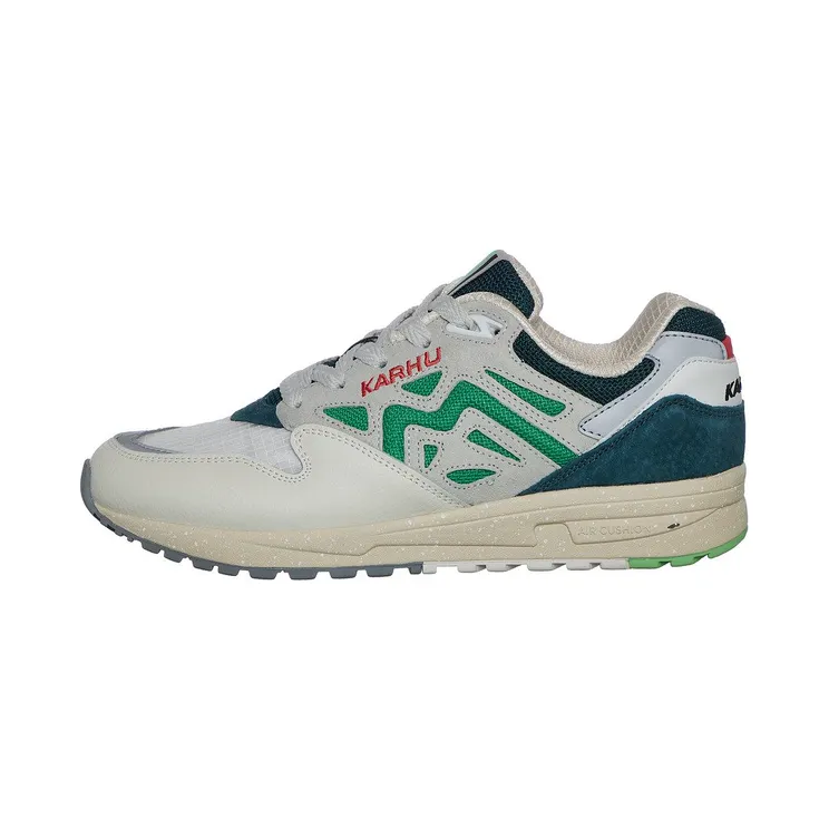 Karhu Legacy 96 – “Lily White Island Green” (F806065)