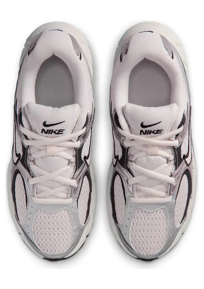 nike-v5-rnr HQ6411-005