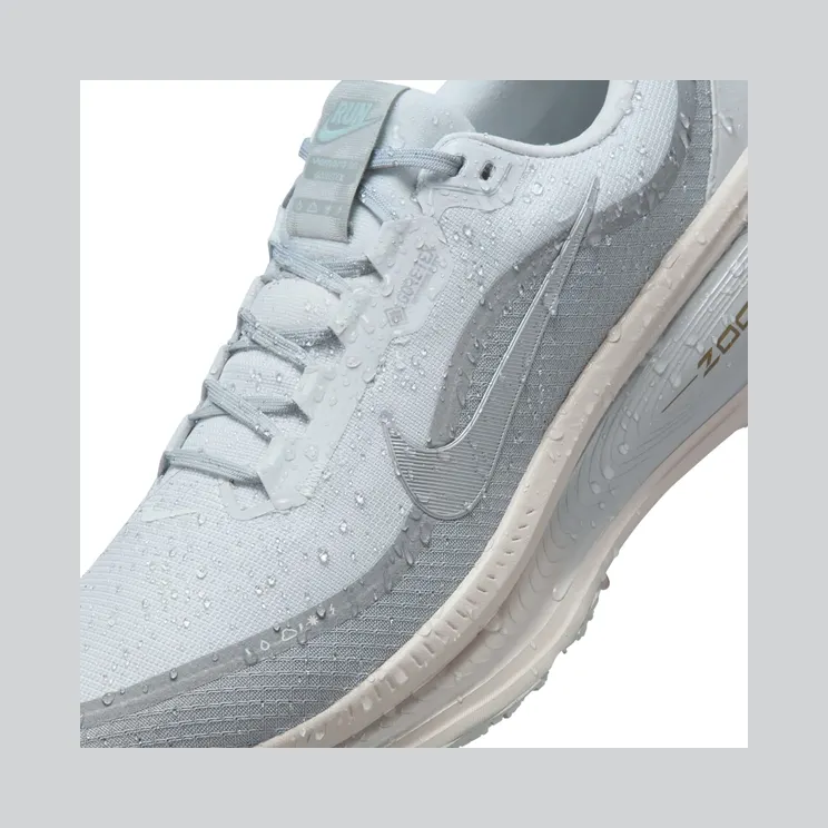 nike-vomero-18 HQ7001-003