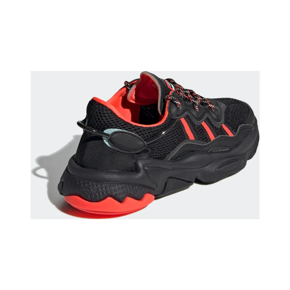 adidas OZWEEGO Core Black / Core Black / Solar Red (FW6203)