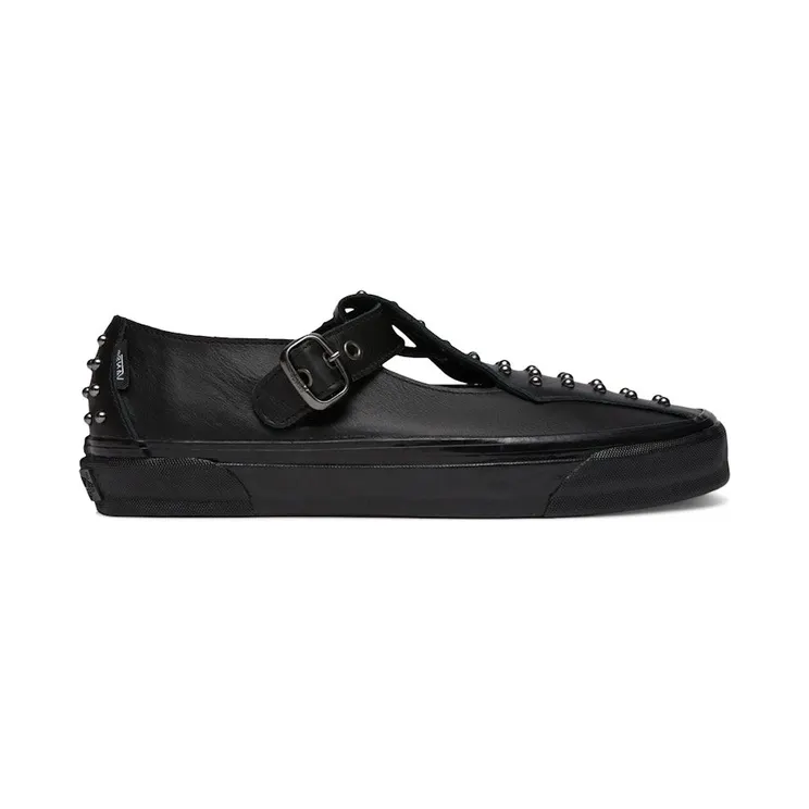 vans-style VN000D8ZBMA