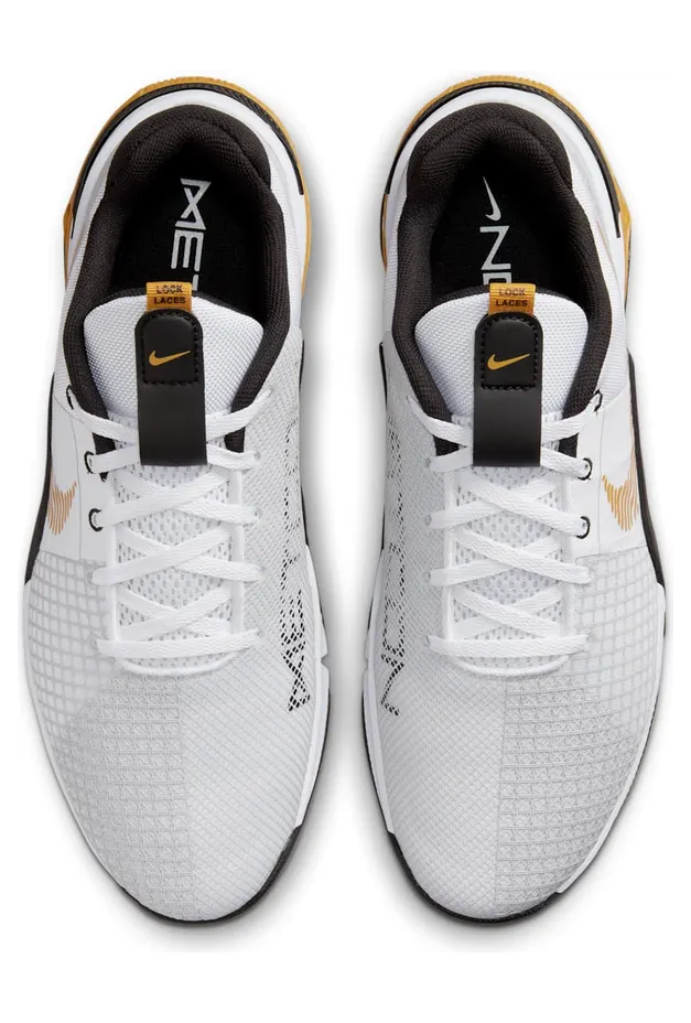 nike-metcon DO9328-100