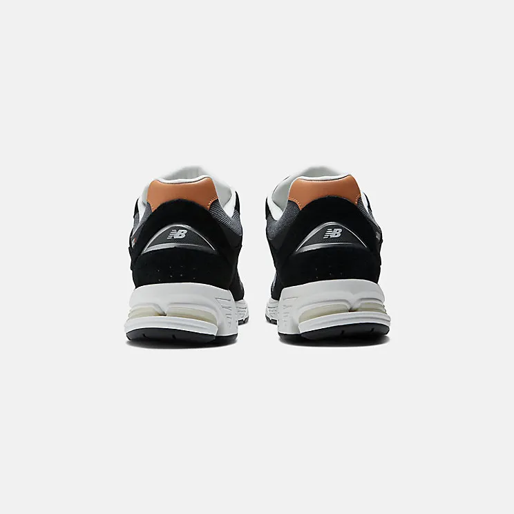 new-balance-2002r M2002REB