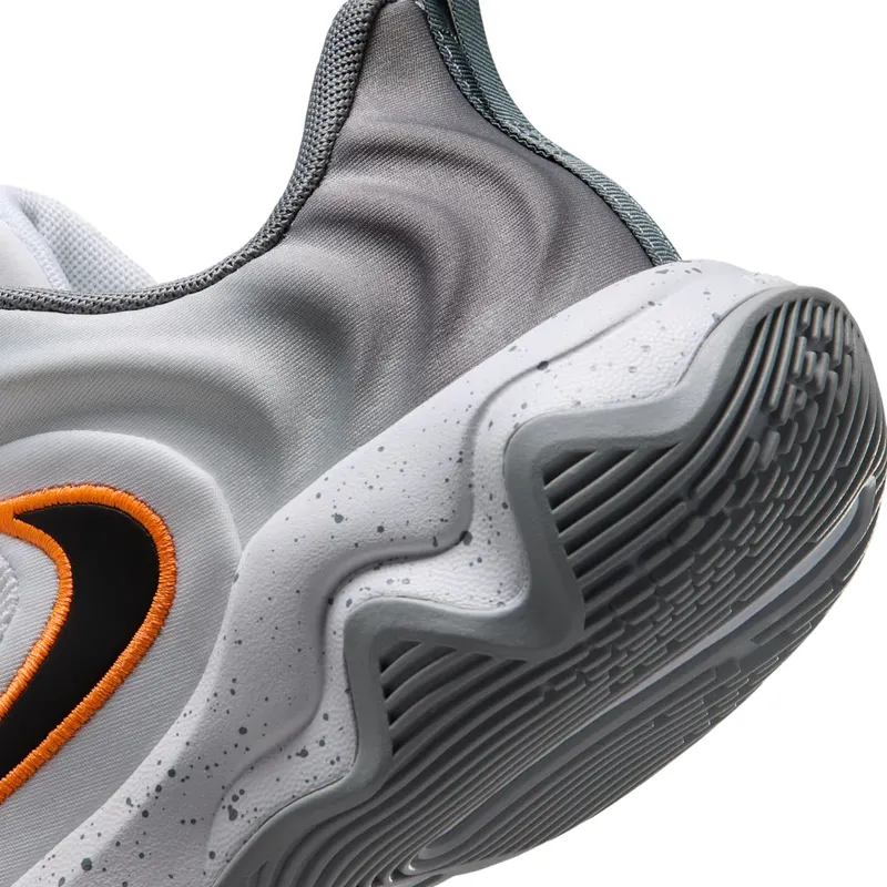 nike-giannis-immortality IH7664-101