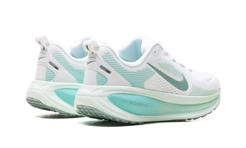 Nike Air Zoom Vomero 18 “White Bleached Turquoise” (HM6804-106)