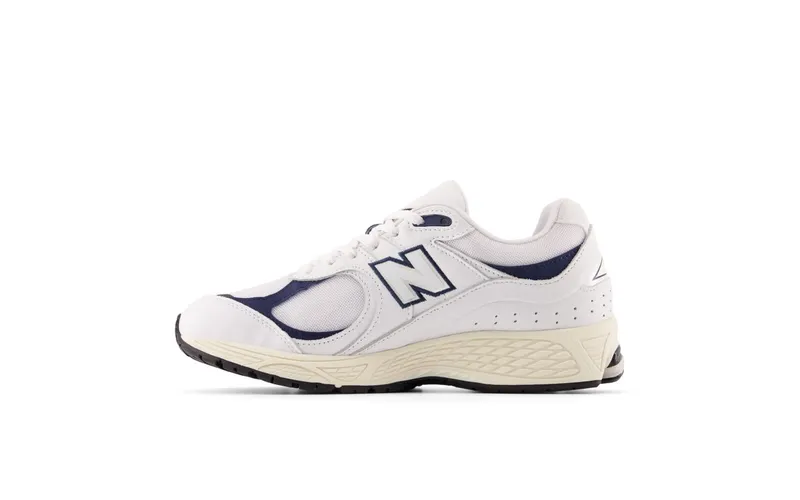 New Balance 2002R “White / Natural Indigo” (M2002RHQ)